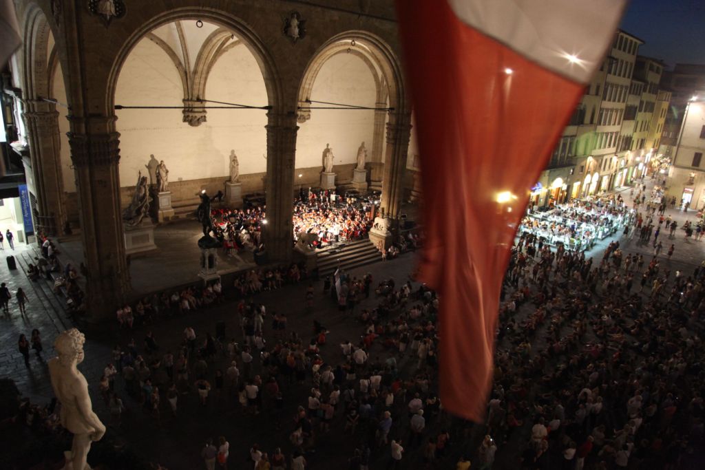 CYO perform in Loggia Dei Lanzi, on Piazza Della Signoria 2012